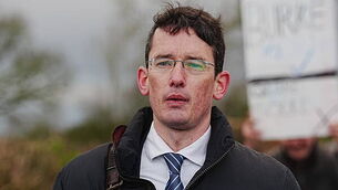 Former TD Jim Glennon admits he wrote character reference for man convicted of sexually exploiting teenager Former TD Jim Glennon admits he wrote character reference for man convicted of sexually exploiting teenager