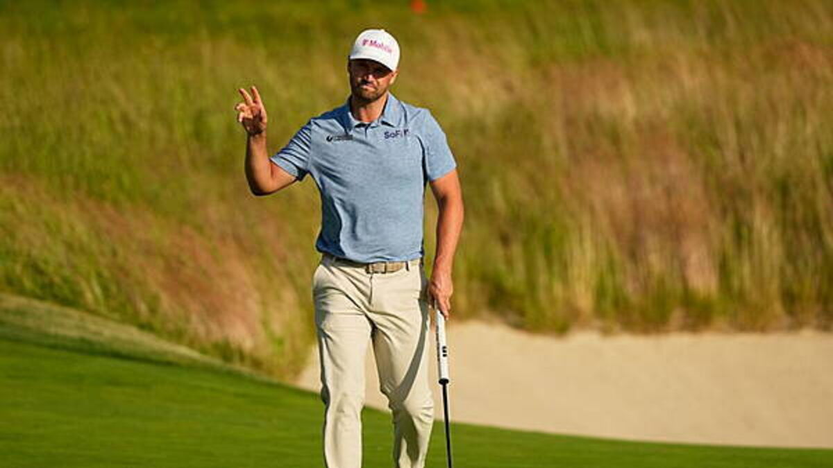 Former champion Wyndham Clark takes four-shot lead at US Open