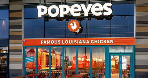 First three customers at Portlaoise Popeyes' opening get free chicken sandwiches for a year