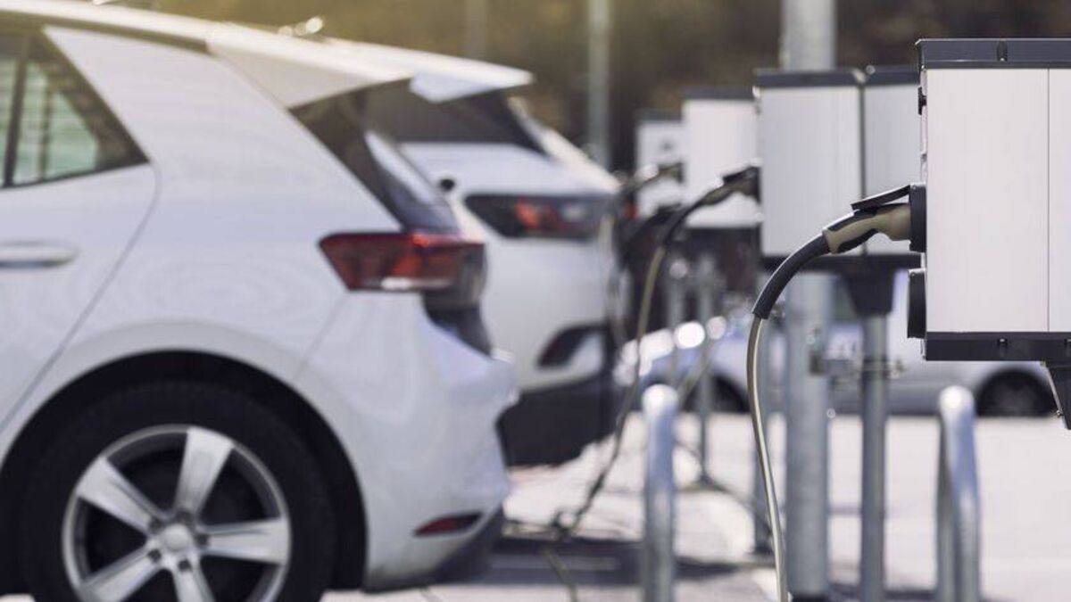 Calls for more EV charging points throughout Laois