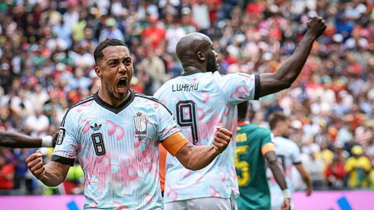 Belgium rally to stun Senegal with winning penalty after VAR review