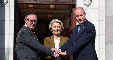 Micheál Martin welcomes European Commission President to his home city