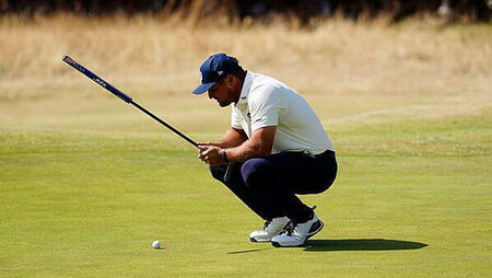 Bryson DeChambeau’s strategy keeps him on the heels of surprise Open leader