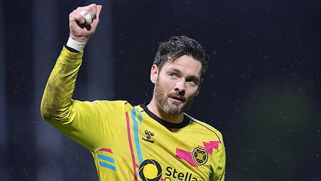 Goalkeeper Craig Gordon hangs up his gloves aged 43