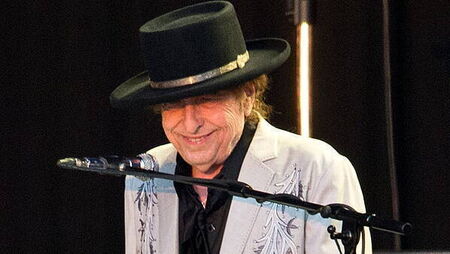 Bob Dylan to embark on UK tour including five London dates