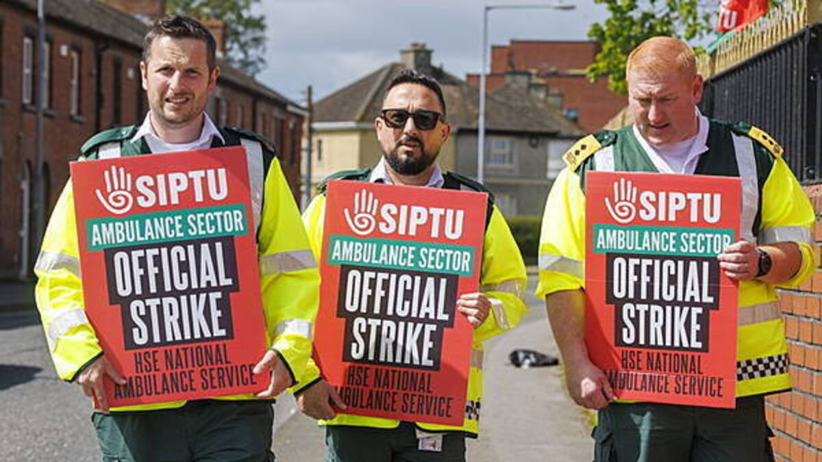 Ambulance workers accept new pay proposals after strike