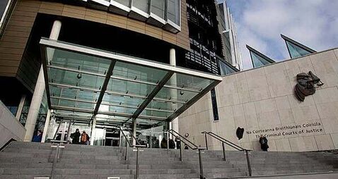 Man (53) admits sexually assaulting teenage girl on Dublin bus