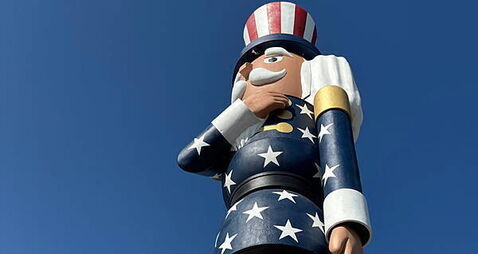 Minnesota town now boasts world’s tallest nutcracker