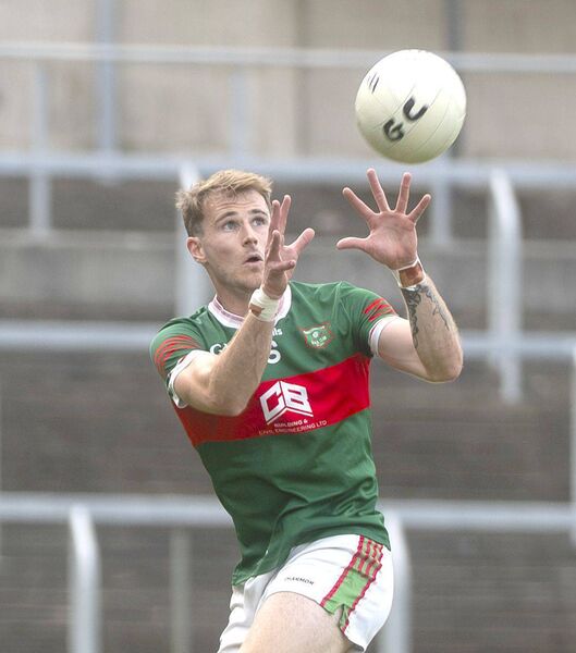 Trevor Collins (Graiguecullen) gathered this ball in their SFC Rd 1 win over Emo Photo: Denis Byrne Trevor Collins (Graiguecullen) gathered this ball in their SFC Rd 1 win over Emo Photo: Denis Byrne