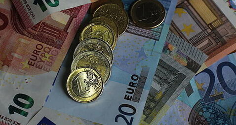 Over 11,000 jobseekers had welfare payments cut last year