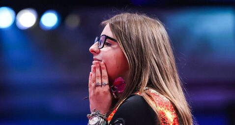 Laois teen hits bullseye as darts champion
