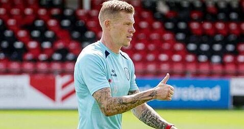James McClean takes part in Derry City open training session as future at club remains uncertain