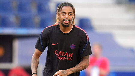Luis Enrique refuses to be drawn on Bradley Barcola links to Liverpool