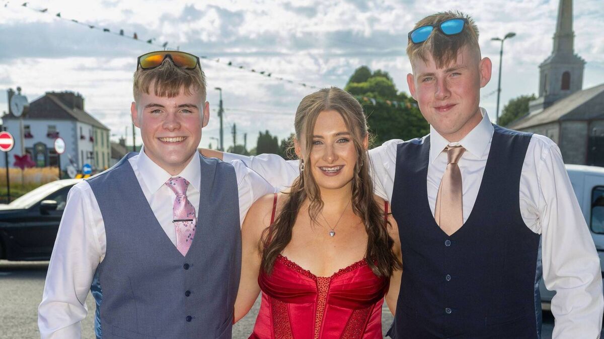 Portlaoise triplets set off for double Debs!