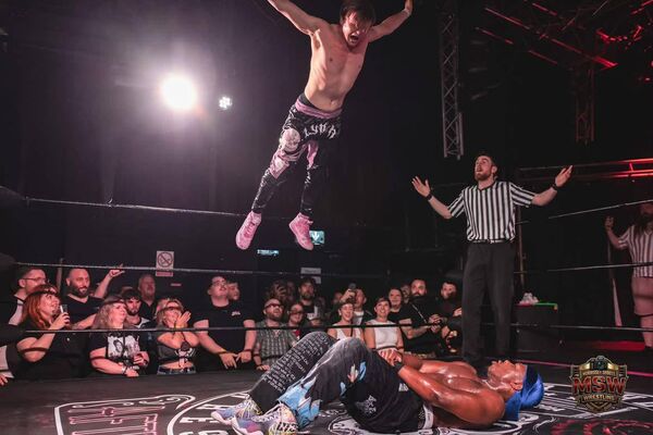 Darragh Lynch in action against Man Like DeReiss at OTT After Dark.