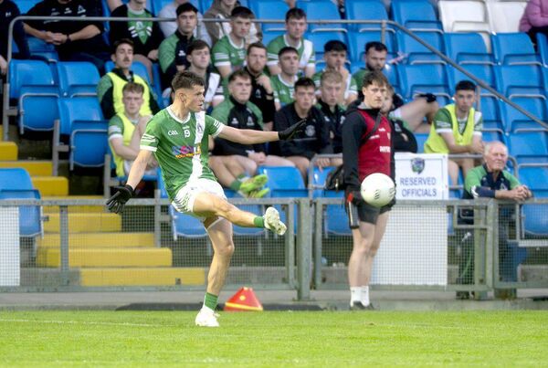 Eoin Cawley (Killeshin) playing this ball against Portlaoise at Laois Hire O'Moore Park on Saturday Photo: Denis Byrne Eoin Cawley (Killeshin) playing this ball against Portlaoise at Laois Hire O'Moore Park on Saturday Photo: Denis Byrne