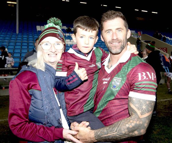 Pauline, Leon and Jason Byrne delighted with the win on Sunday Photo: Denis Byrne Pauline, Leon and Jason Byrne delighted with the win on Sunday Photo: Denis Byrne