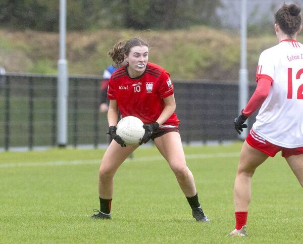 Molly Cassin (Shanahoe) about to make a break against Edenderry in the Leinster LGFA Club IC quarter-final Photo: Denis Byrne Molly Cassin (Shanahoe) about to make a break against Edenderry in the Leinster LGFA Club IC quarter-final Photo: Denis Byrne