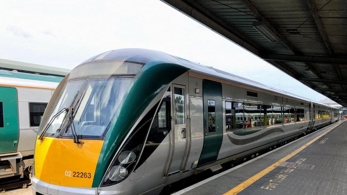 Commuters fainting on overcrowded trains to Dublin